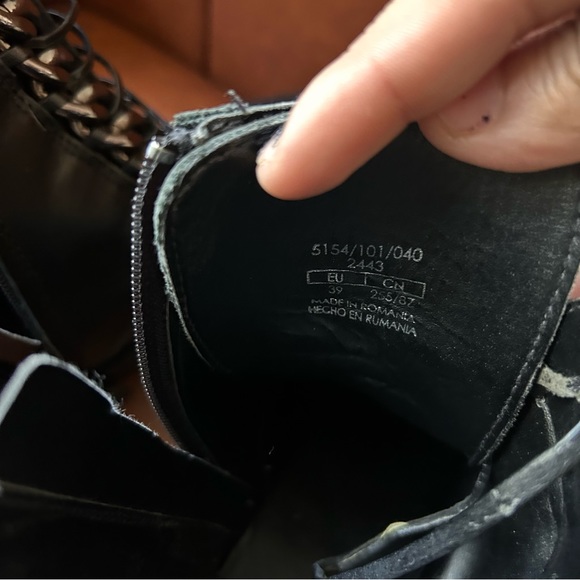 Zara Genuine Leather Chain Combat Moto Boots Black Size 39 // US 8 - Picture 8 of 8
